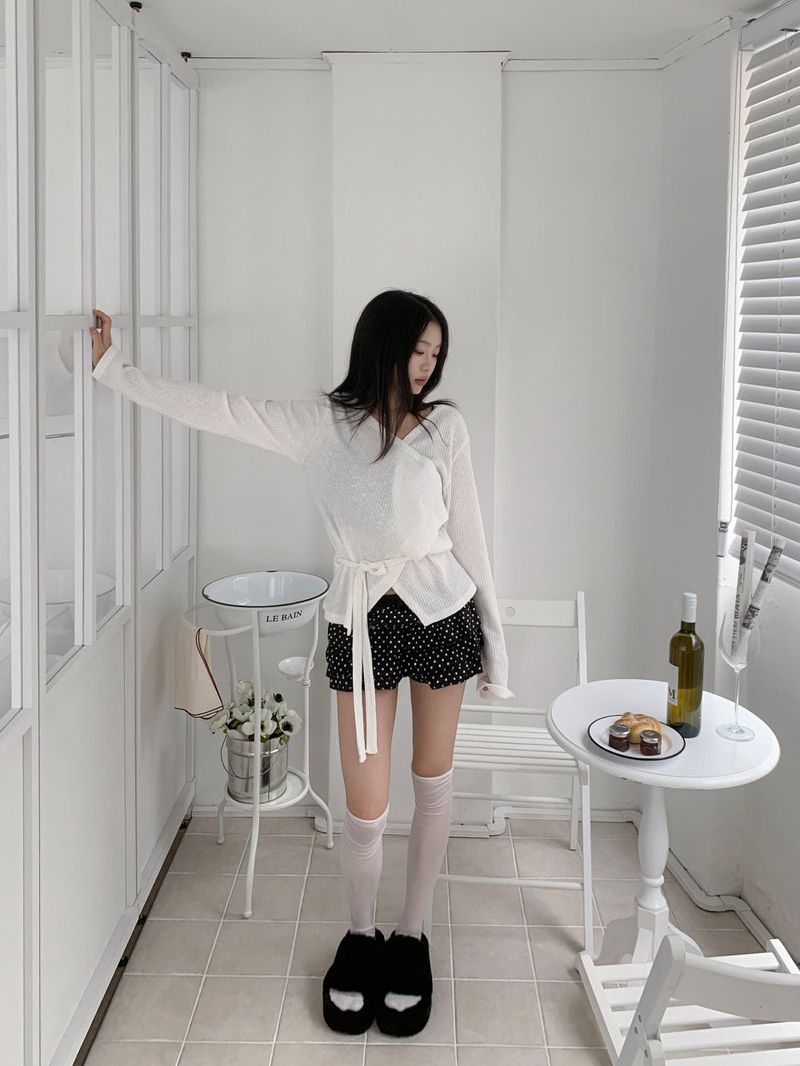 DOTINA Ruffle Dot Mini Pants Skirt (Black)