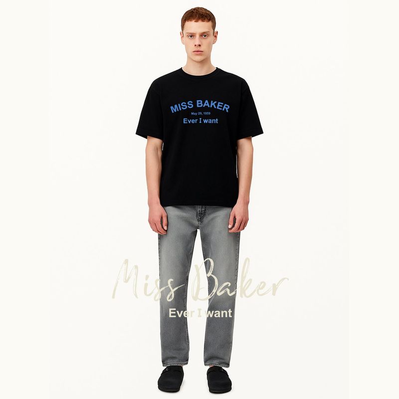 Miss Baker（ミスベイカー）の「アーチロゴチェーンニードルTシャツ ブラック(MAN)（トップス）」