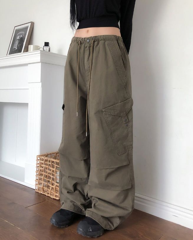 ULAN(ユレン)の「Koani Dyed Parachute Cargo Pants(Pants)」