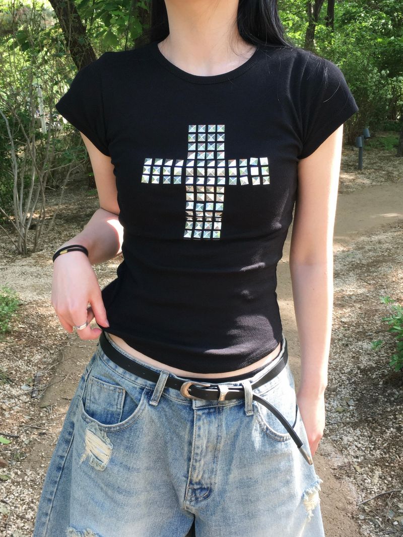 Metal Cross Stud Slim Short Sleeve Tee (3c)