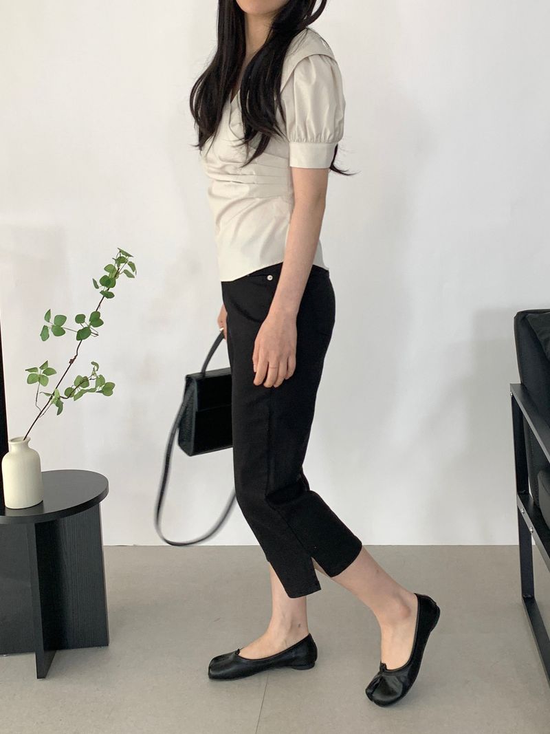 Yuk 8-length Capri Pants