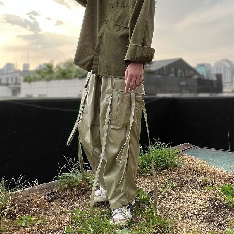 glossy strap pants_khaki