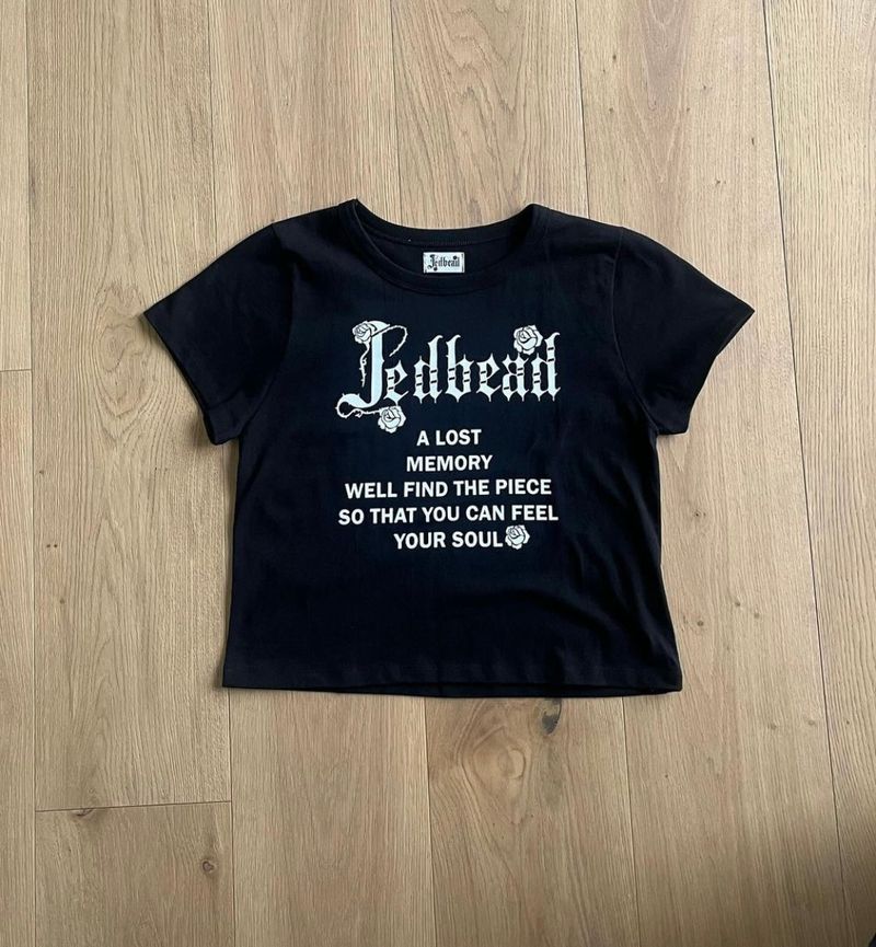 [MADE] ROSE LOGO CROPPED TEE BLACK 