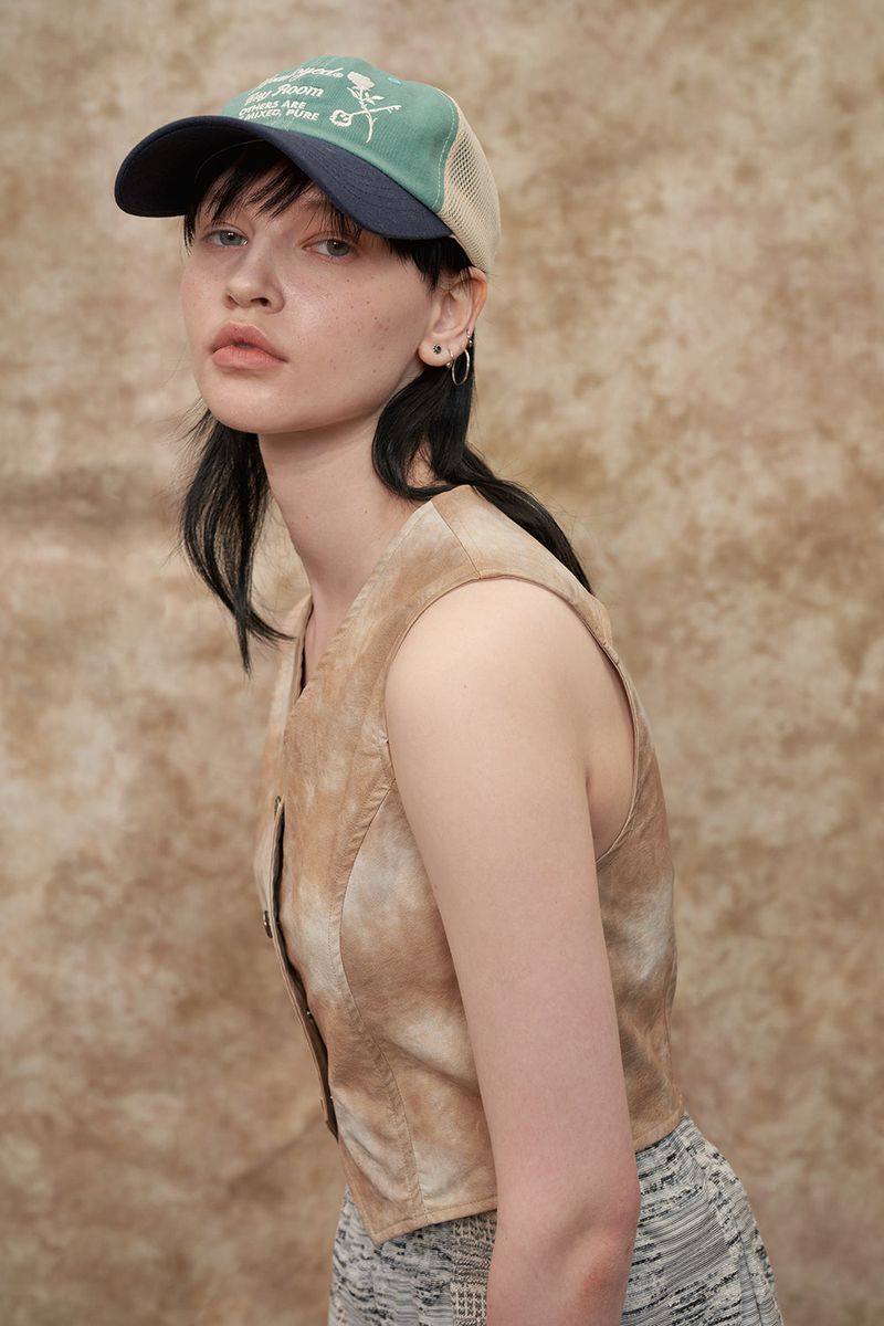 [22S] BACK SLIT VEST