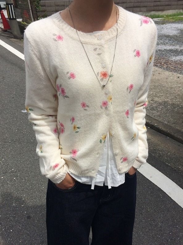 Nyoa Flower Button Knit Cardigan