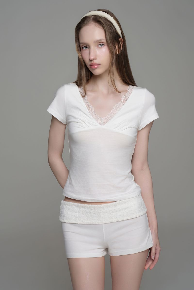 Rose tea lace v top, Ivory
