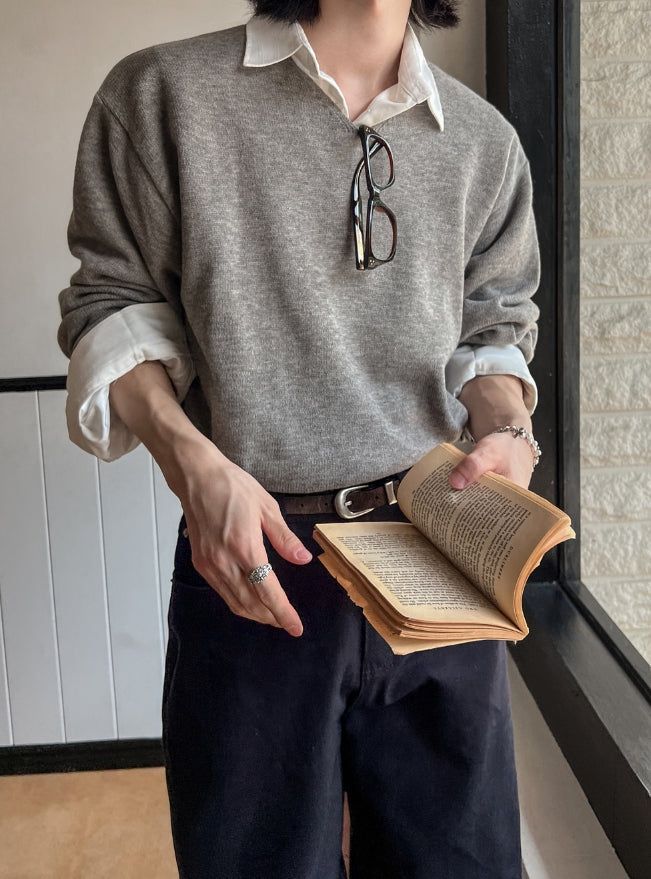Modi loose fit v-neck knit