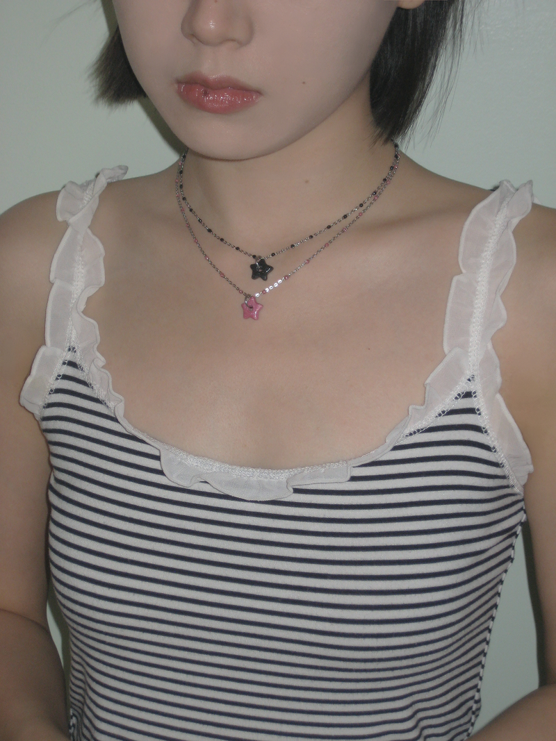 gleaming tiny star necklace [black]