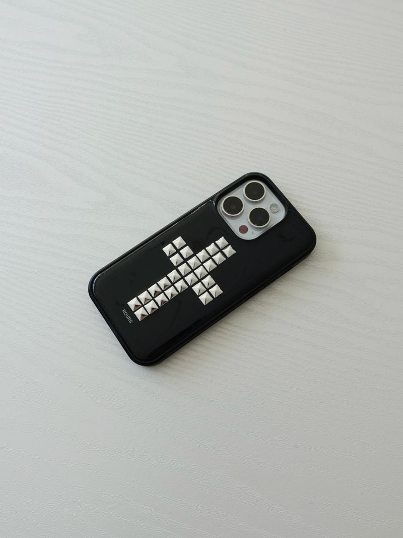 des stud case (black)