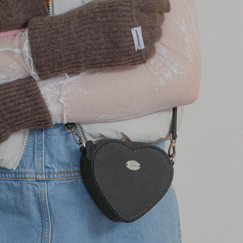 HEART SUEDE MINI BAG (BLACK)