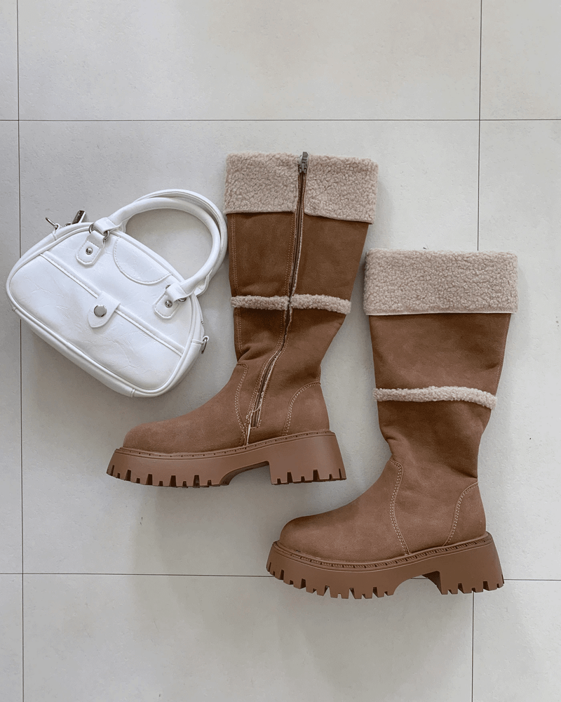 GUSTA（グスタ）の「Muffin Roll Suede Dumble Ugg Long Boots (2 colors)（Shoes）」