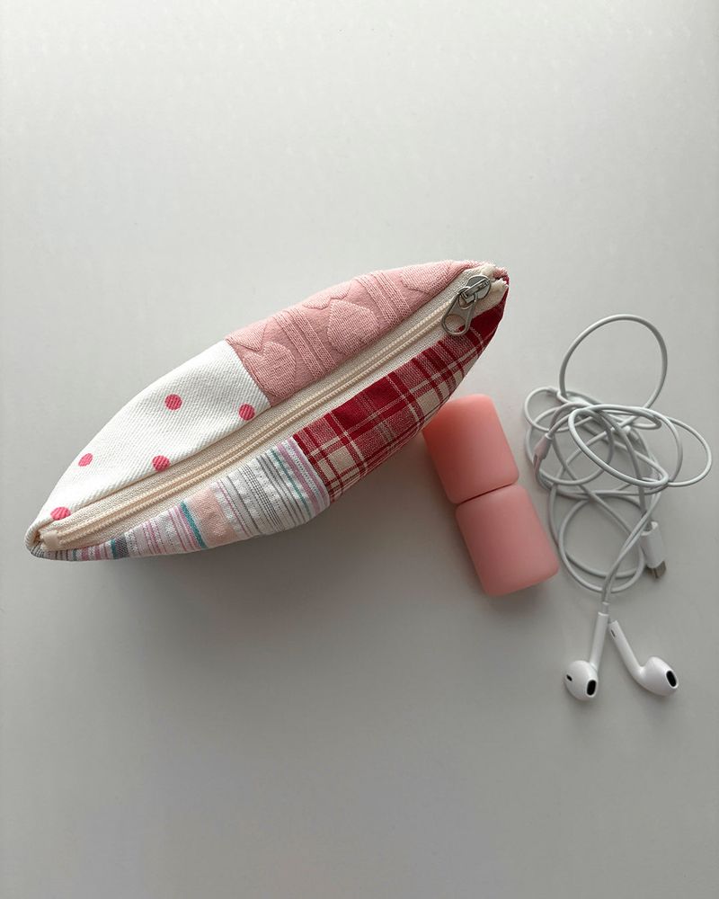 Patch work flat pouch v2 , M size