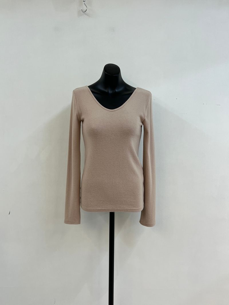 Napping V-neck Long Sleeve T-shirt