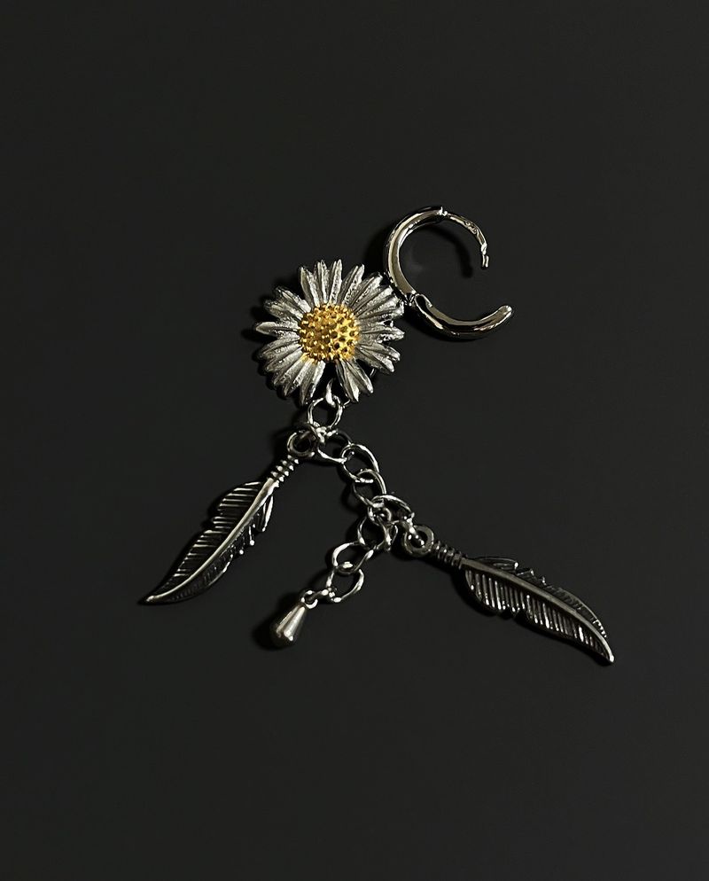 (RFS made) daisy chain layered earring