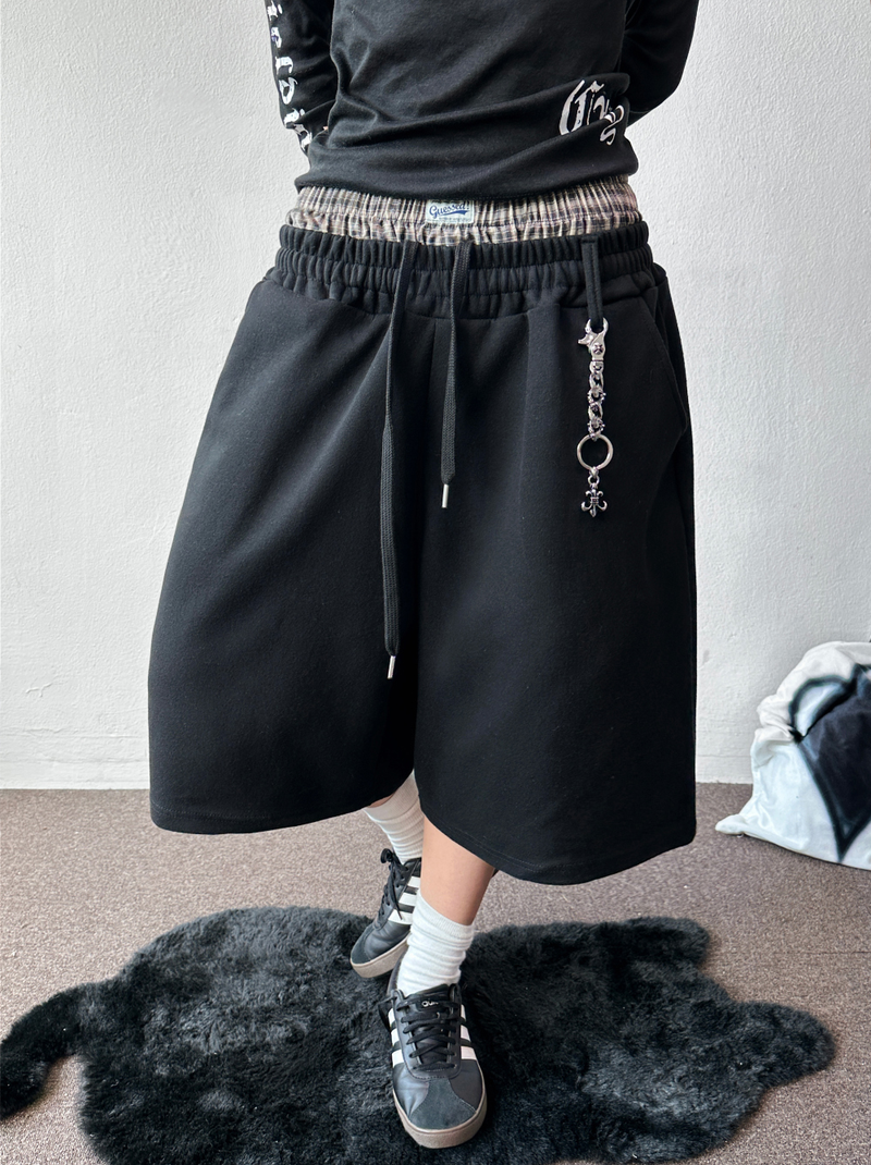 Squarebee Patch Layered Belt Bermuda Shorts 2color