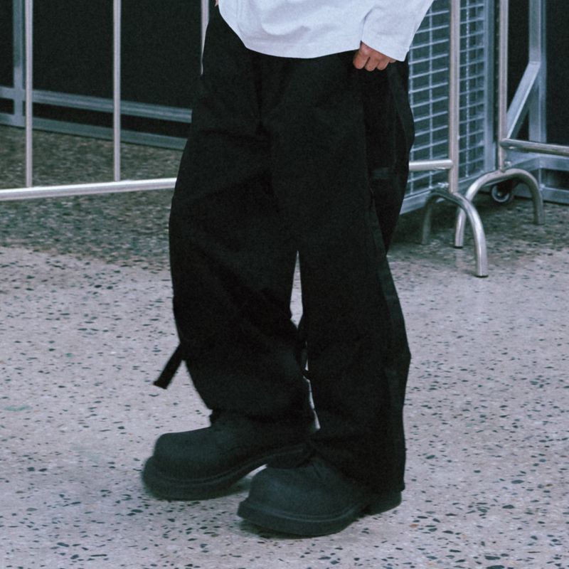 WIDE BONDAGE PANTS