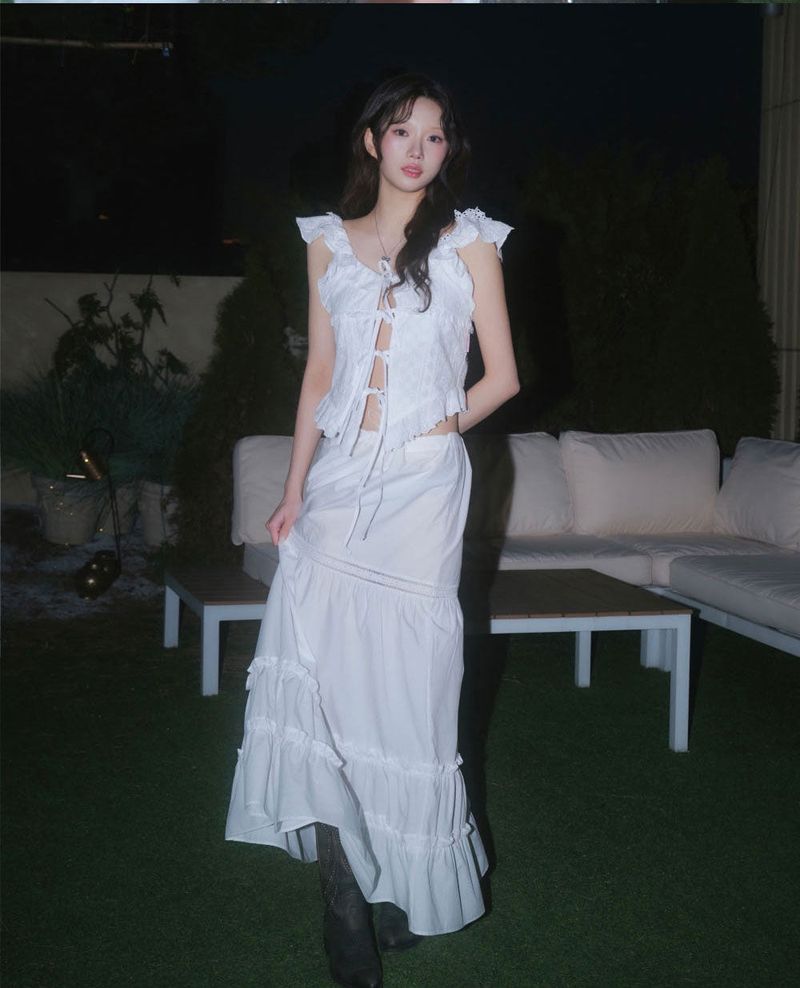 Pure Lace Frill Long Skirt