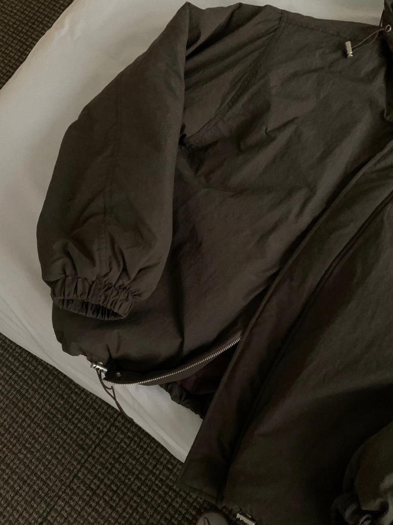 Nus. Hood padding