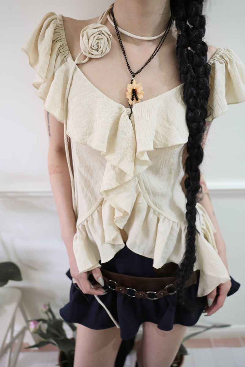 Rose corsage frill top (Black/Beige)
