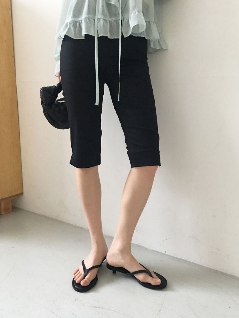 Essential capri pants