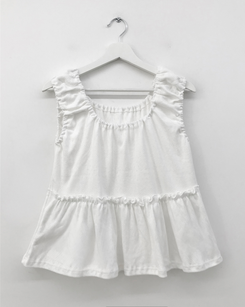 Meadow punched frill sleeveless top (2color) 