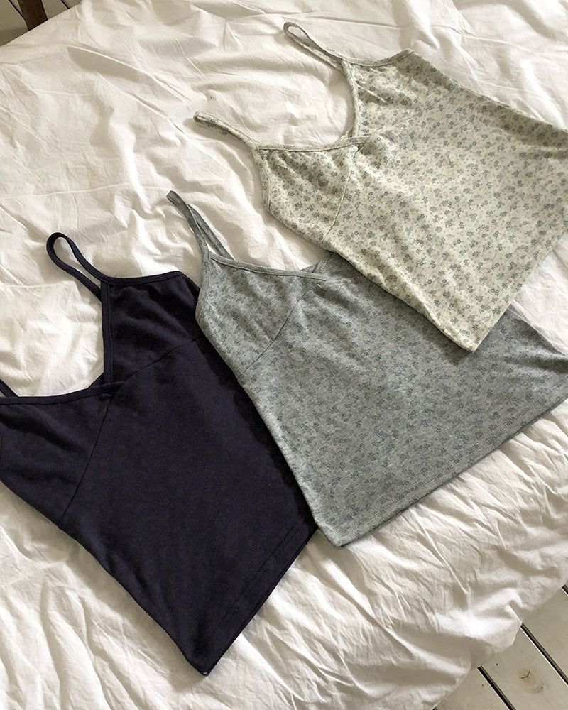 Lugen Panel Flower Sleeveless Top