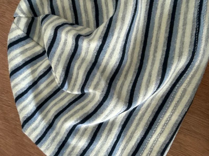 stripe short beanie
