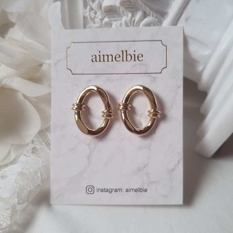 Knotted Oval Ring Piercing - Gold