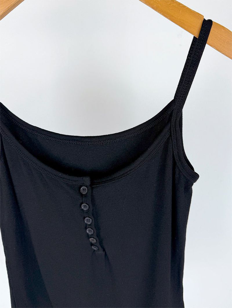 BUTTON FIT SLEEVELESS (6C)