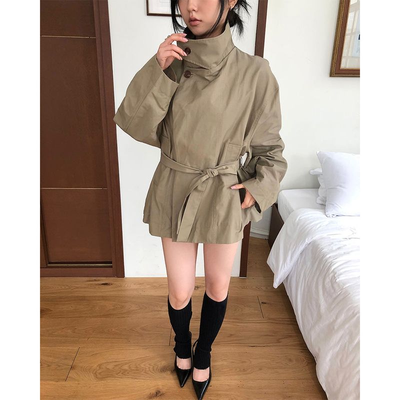 DEEP SWAY（ディープ スウェイ）の「High-neck Short Trench Coat（Jackets/Outerwear）」