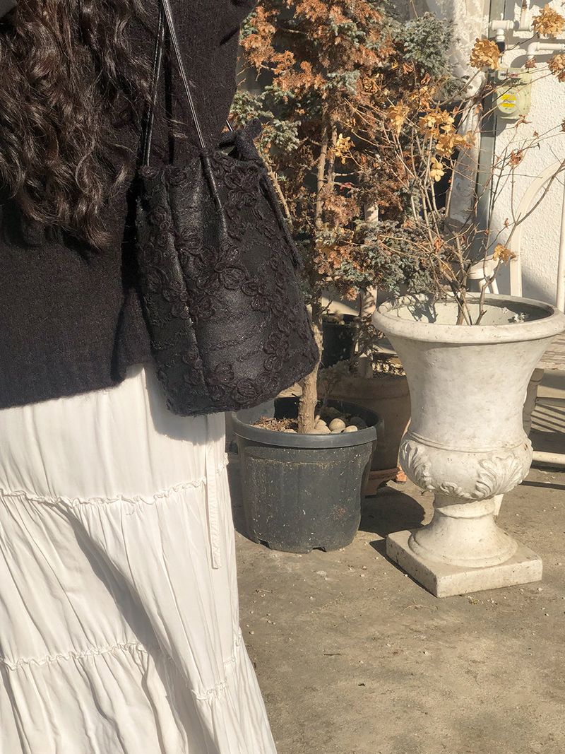 Lace cottage bag_snow flower_black