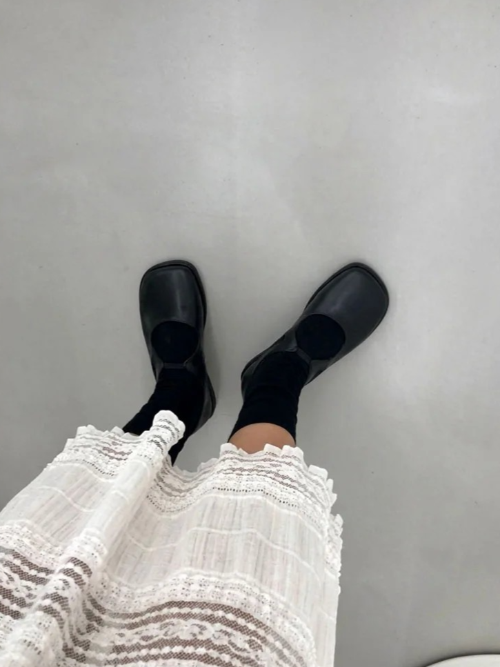 DEMURE BANDEAU LOAFERS (2COLORS!)