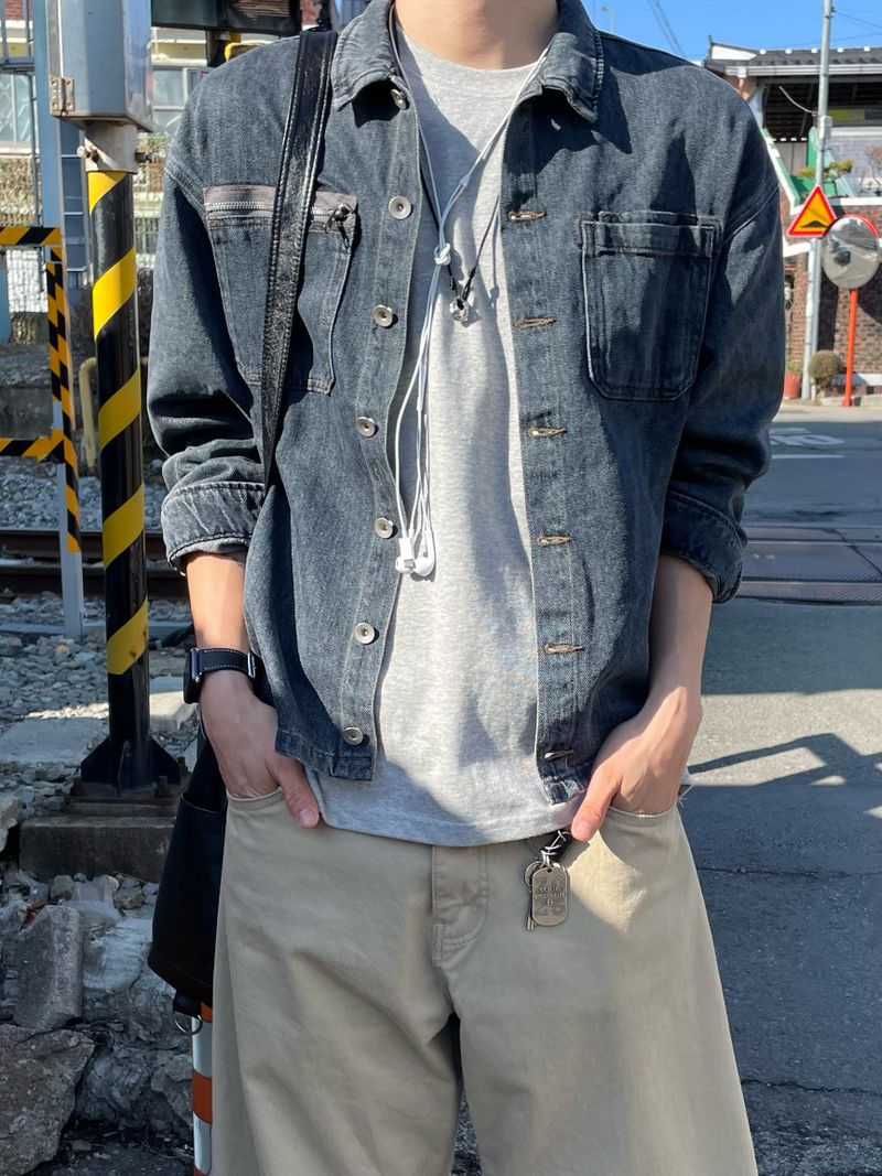 ESOO（イス）の「Flow Denim Shacket (M, L / 2colors)（Tops）」