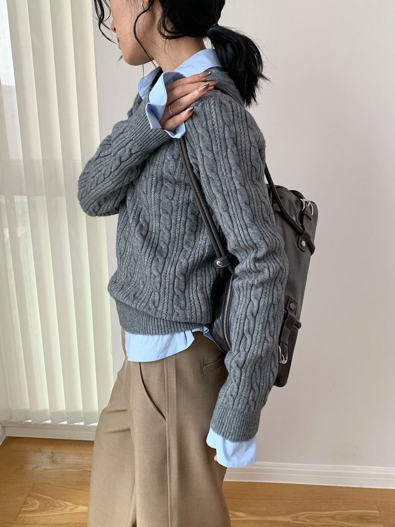 Frost soft V-neck wool knitwear