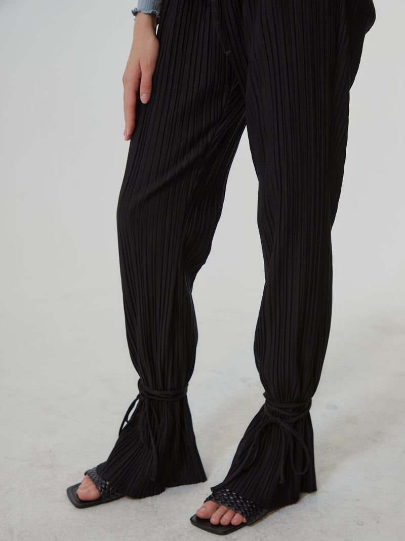 PLEATS ANKLE STRAP PANTS (2 COLOR)