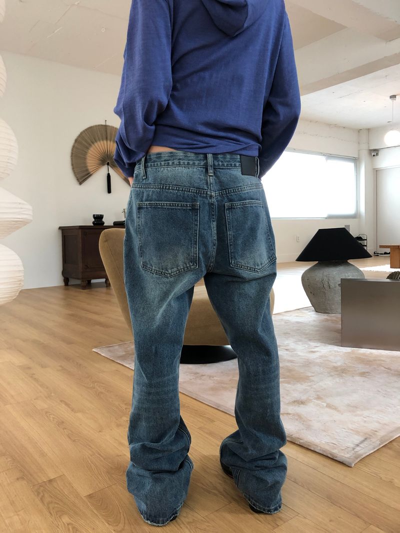 BAGGY FLARE DENIM PANTS