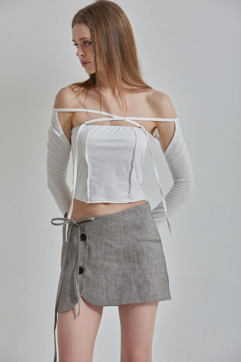 OUT SQUARE T-SHIRT