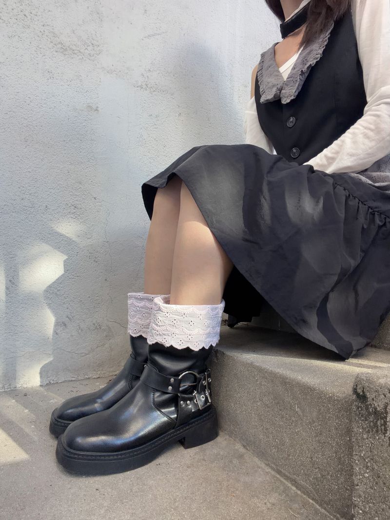 adorntie（アドオンタイ）の「トリム レース カフ(pink)（ファッション小物）」