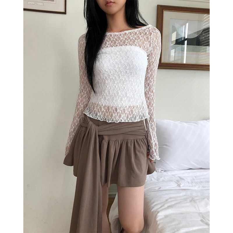 Karin Lace T