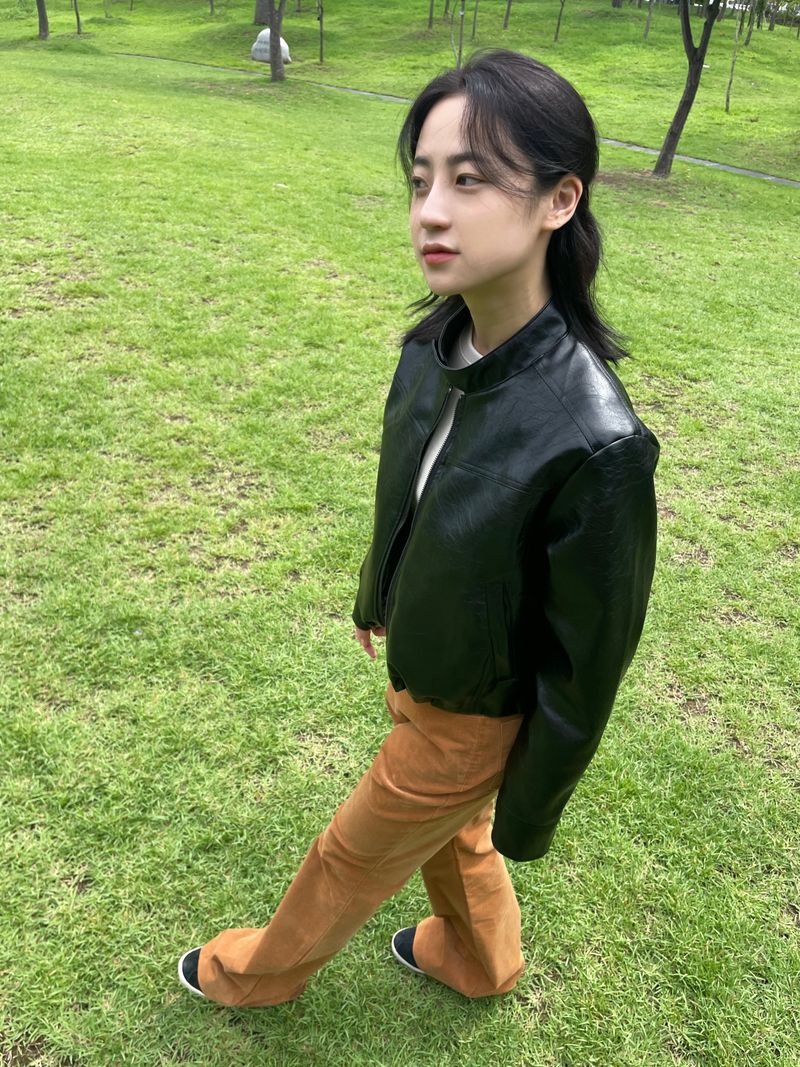 Suede slim bootcut pants