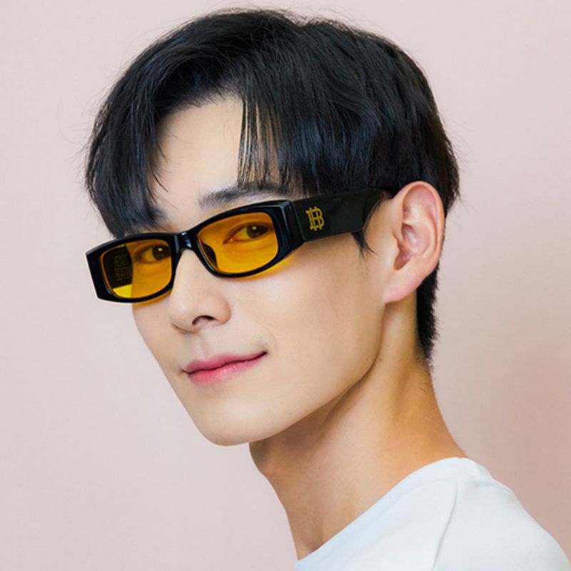 Dash Black / Yellow Tint Lens