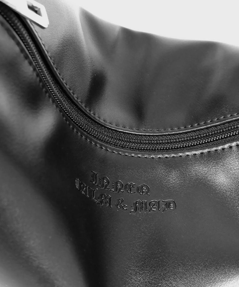 taeri tote_black_lettering