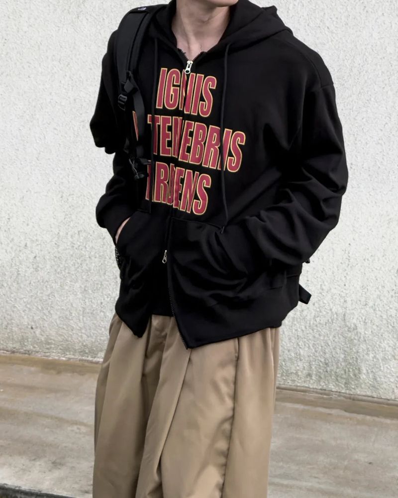 Ignel Lettering Crop Hoodie Zip-Up
