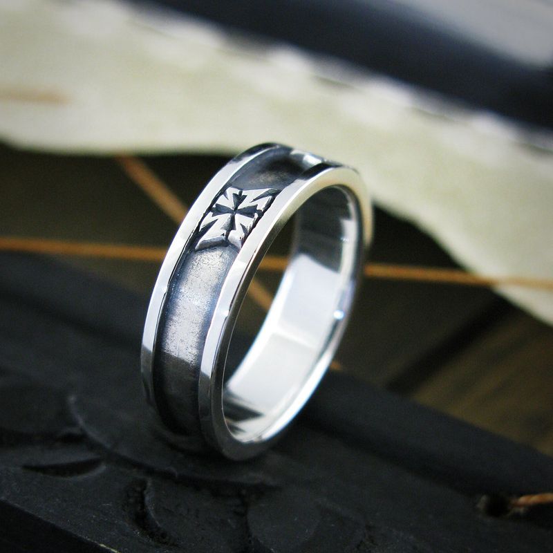 Destiny-L1 silver ring