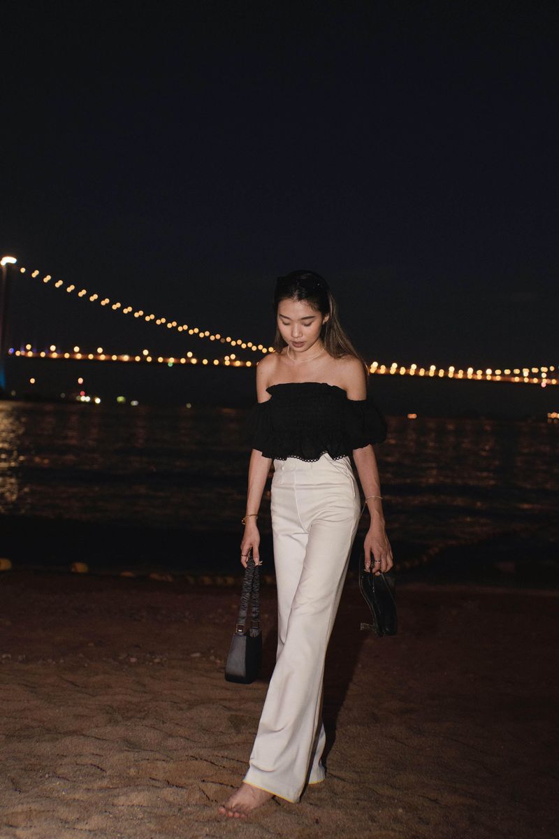 Puffy Duffy Off-shoulder Top - Black