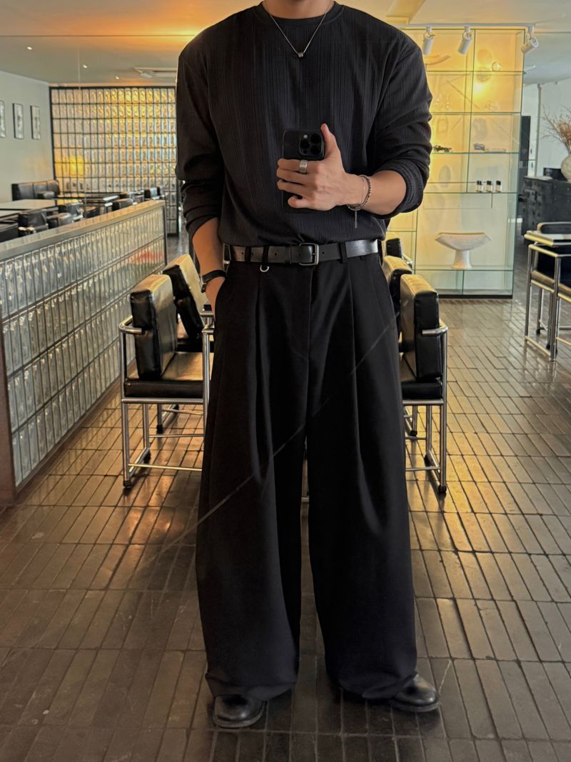 Mona two-tuck wide D-ring slacks
