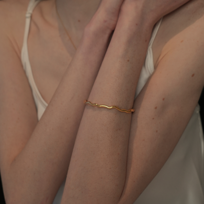 swell bangle