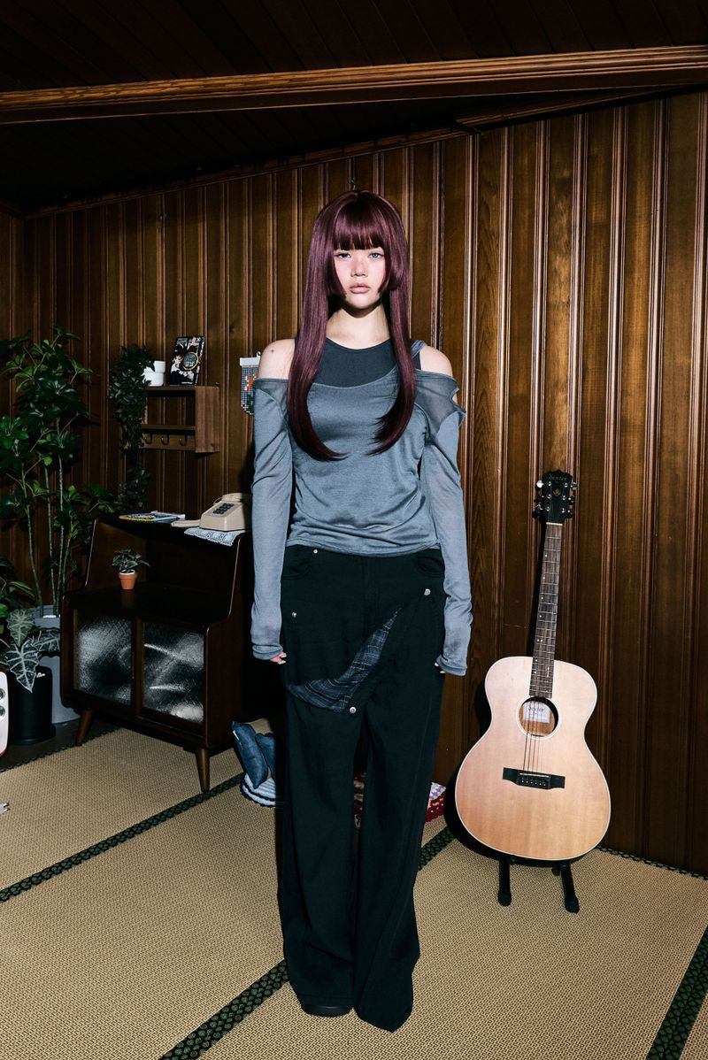 aoyu（アオユ）の「Check asymmetric button wide pants（Pants）」