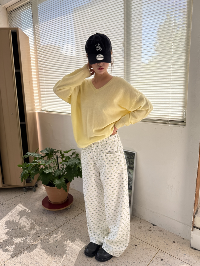 v neck loose knit top