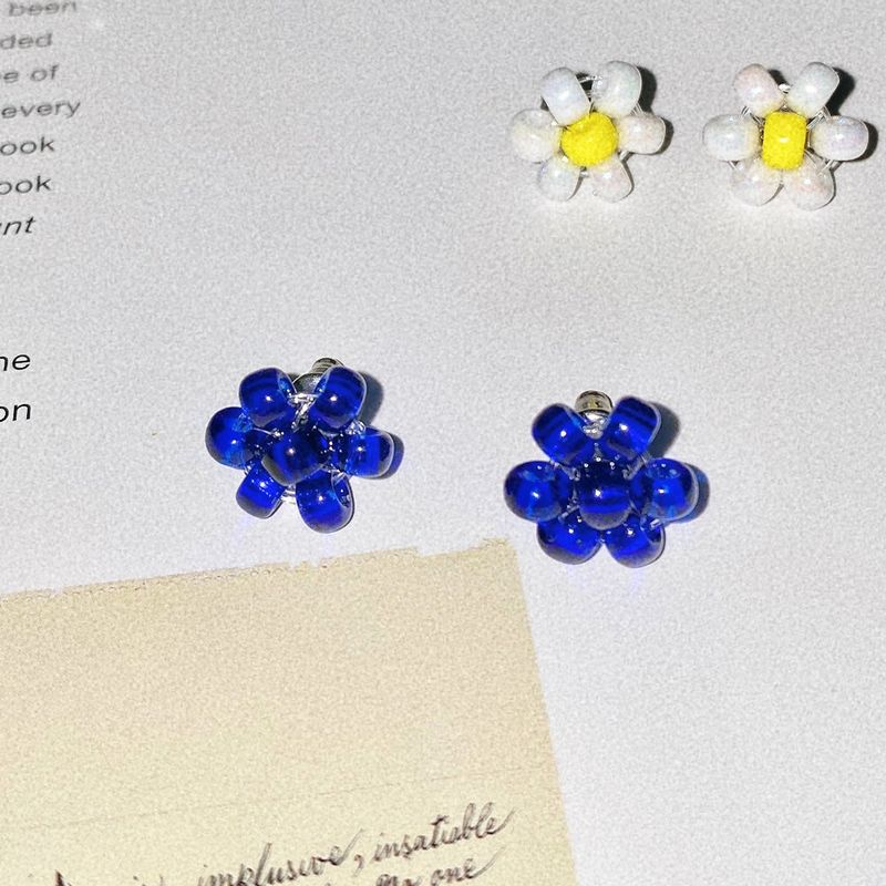 Love or not（ラブオアノット）の「[MADE]Summer Blue Flower Beads Earing（Accessories）」